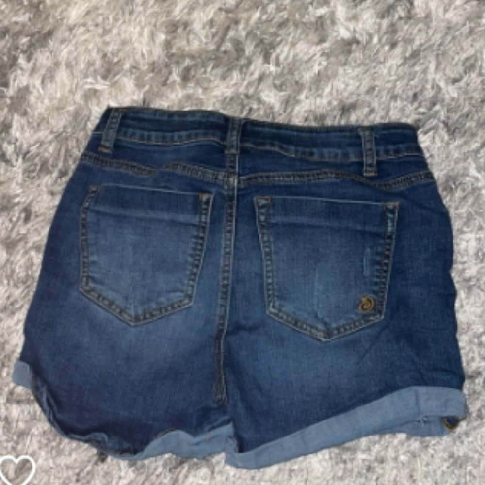 Shorts - Picture 2 of 2